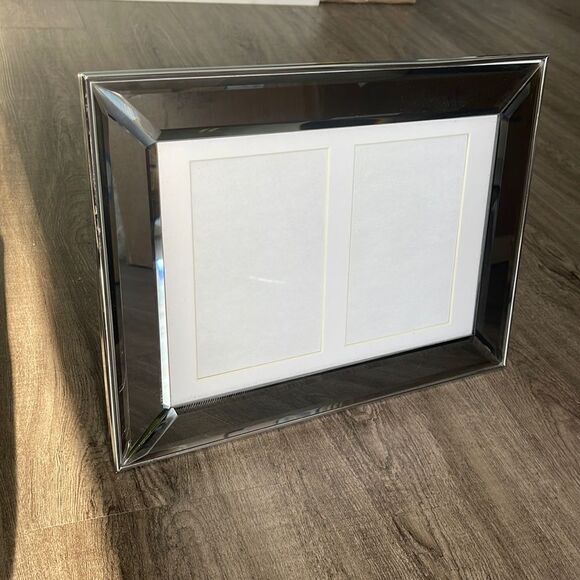 Silver Double 4x6 Picture Frame from Hudson Bay - Picture 2 of 5
